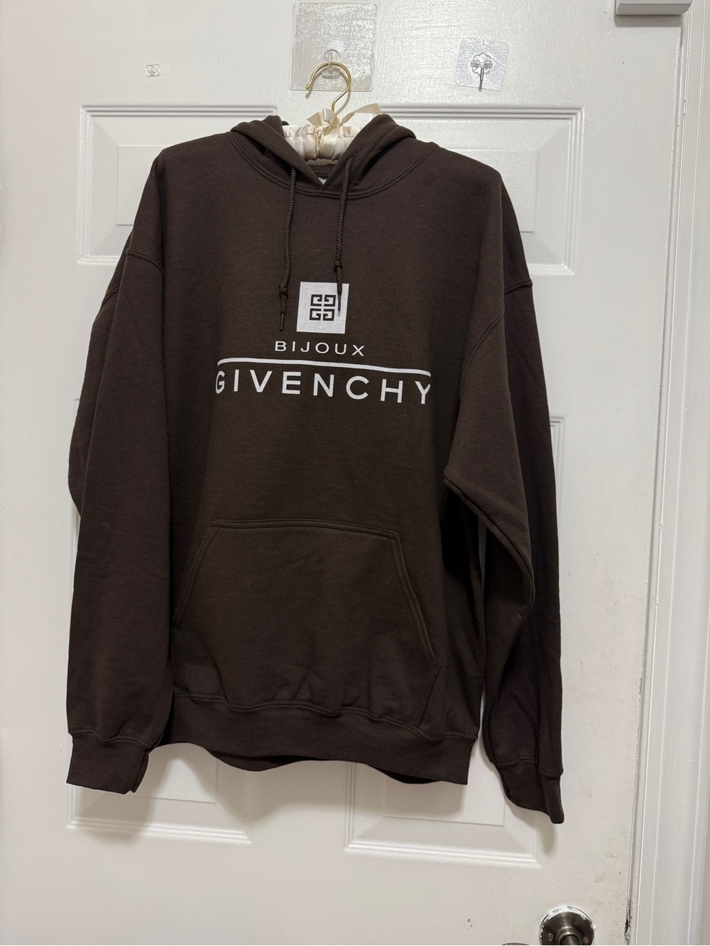 GILDAN Soft Men's Brown Logo Hoodie, brand new, never worn.